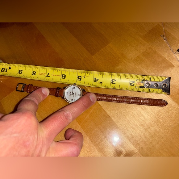 Brown leather banded coach watch - Picture 3 of 3